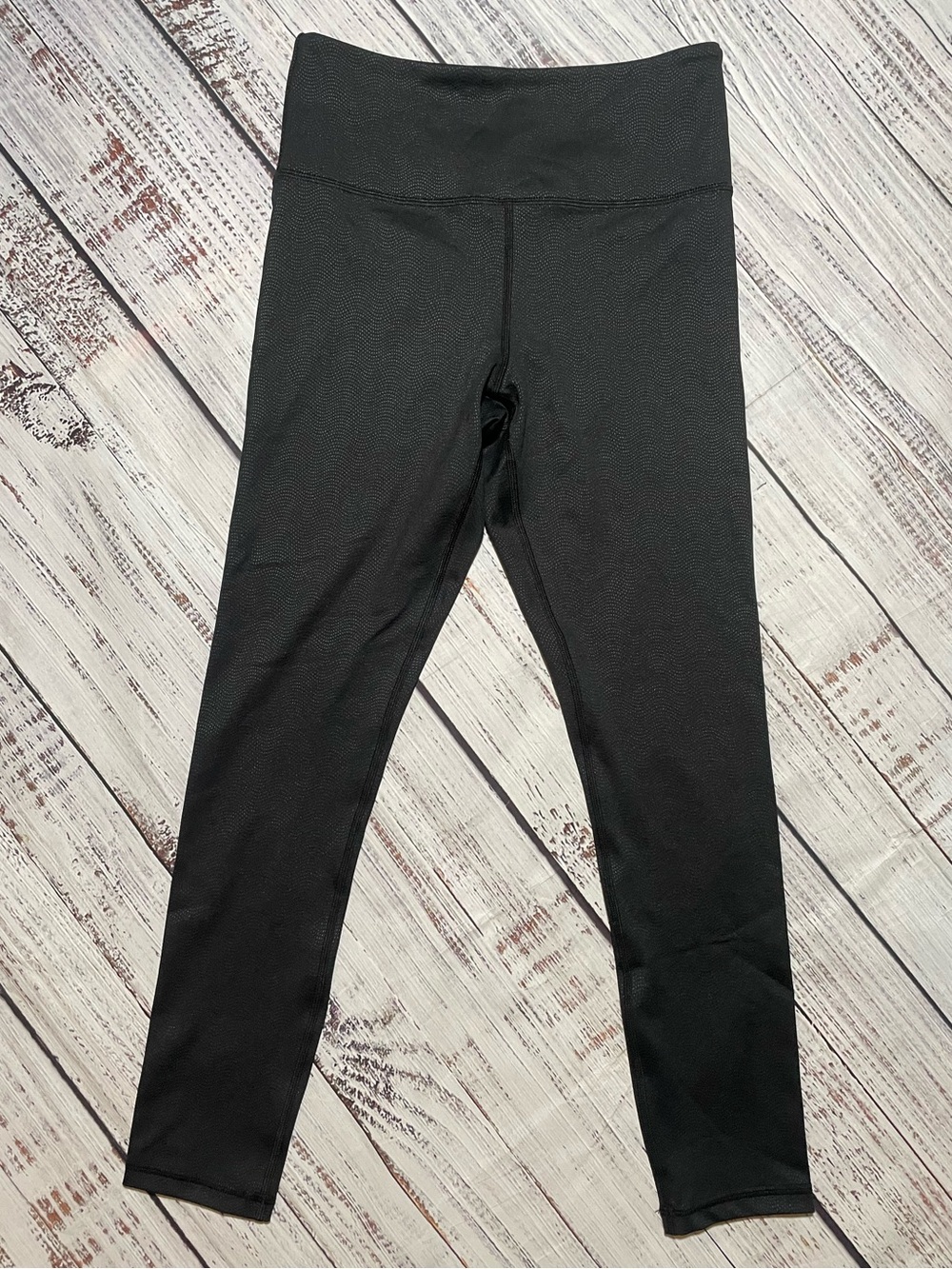 Zyia Active "Vibrations" leggings. Black. Size 4.